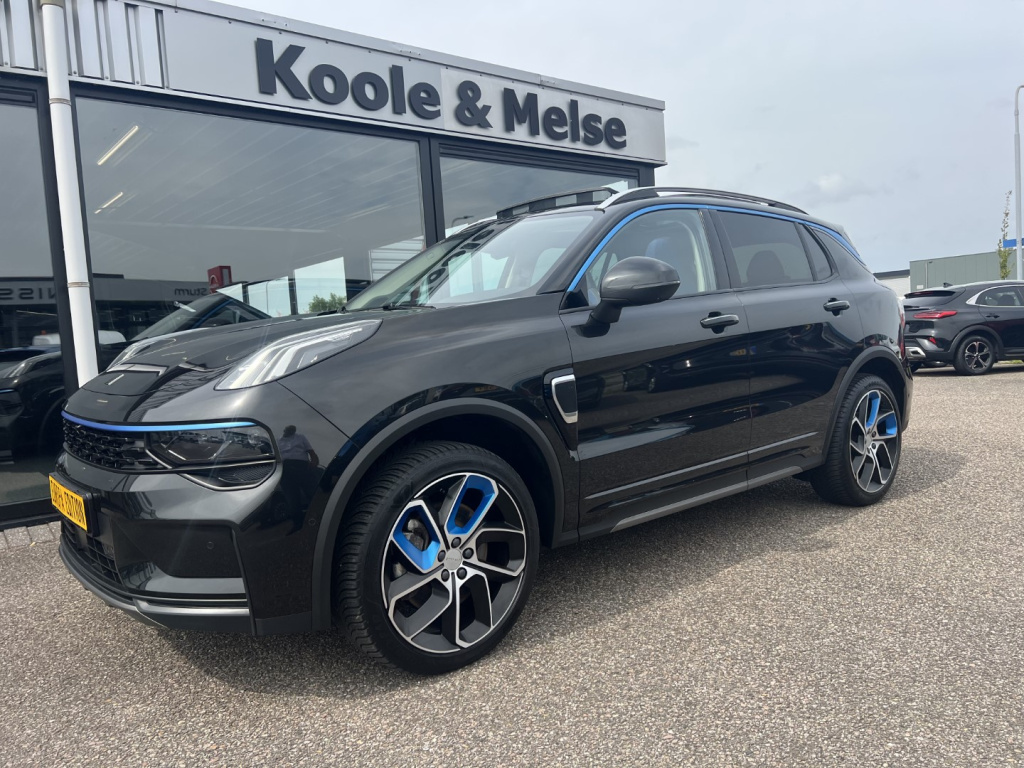 Lynk & Co 01