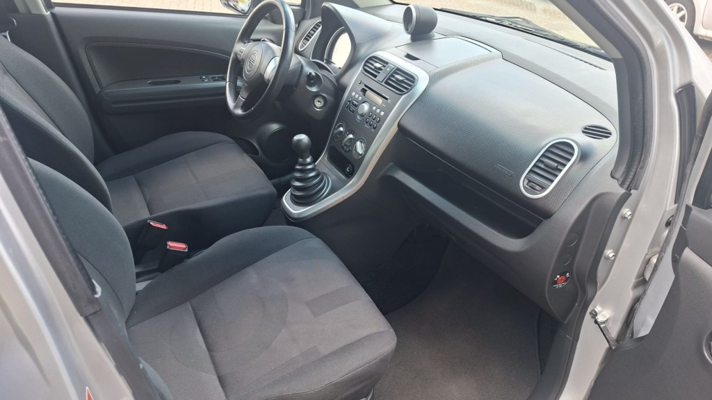 Opel Agila