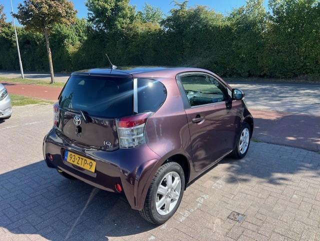 Toyota Iq