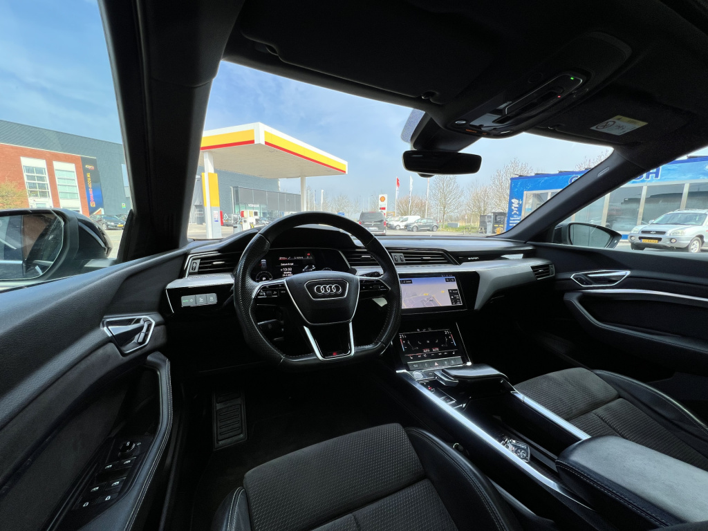 Audi E-tron