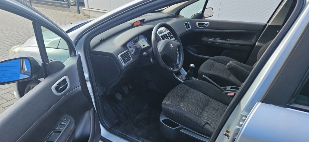 Peugeot 307