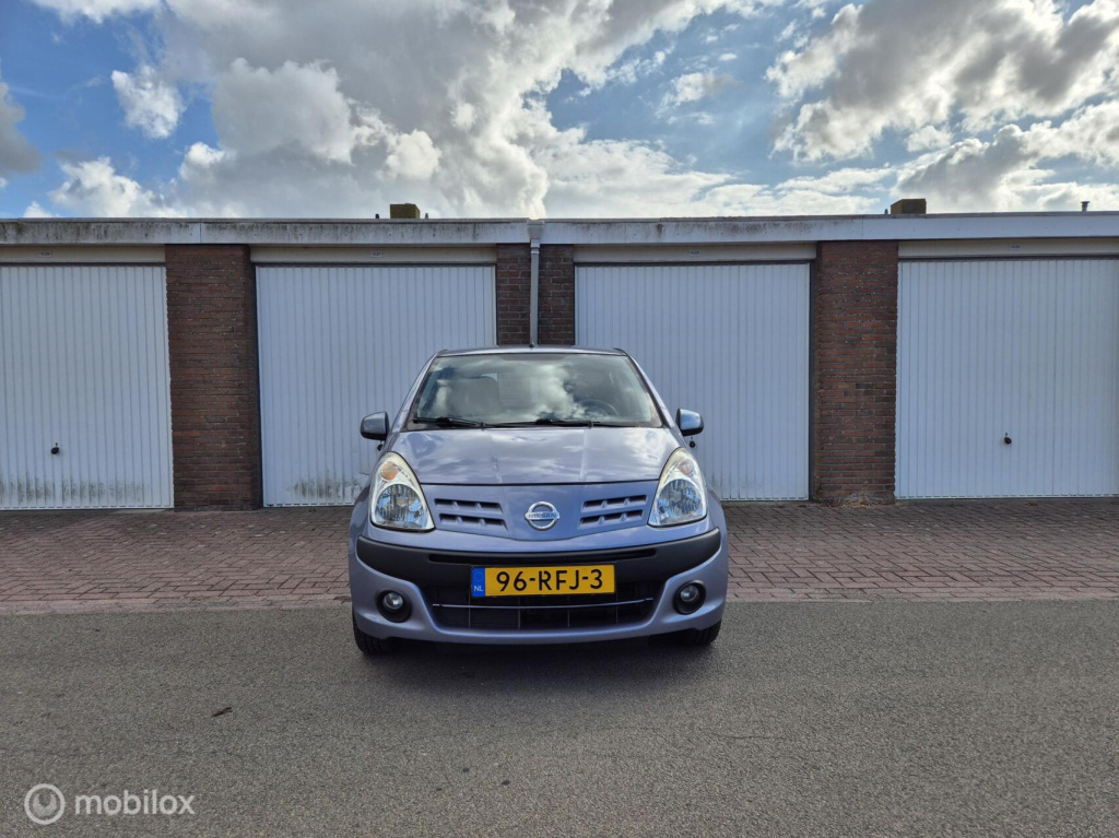 Nissan Pixo