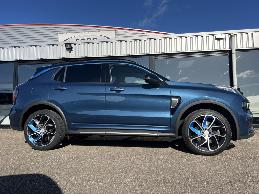Lynk & Co 01