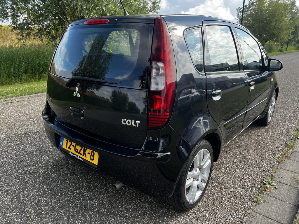 Mitsubishi Colt