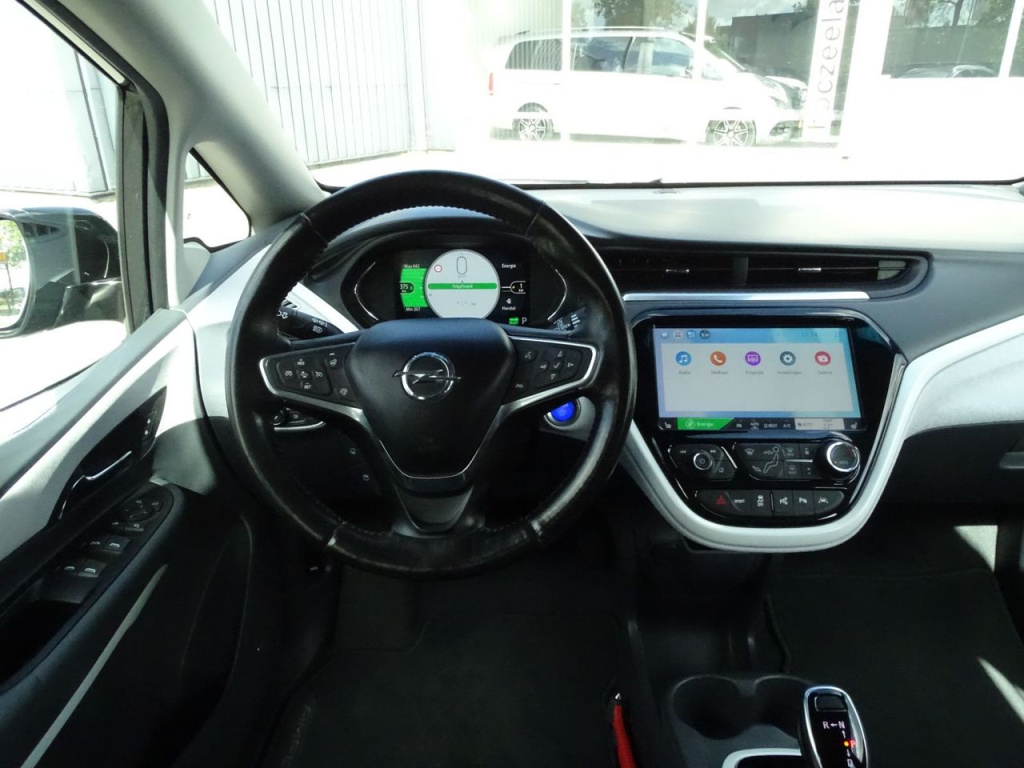 Opel Ampera-e