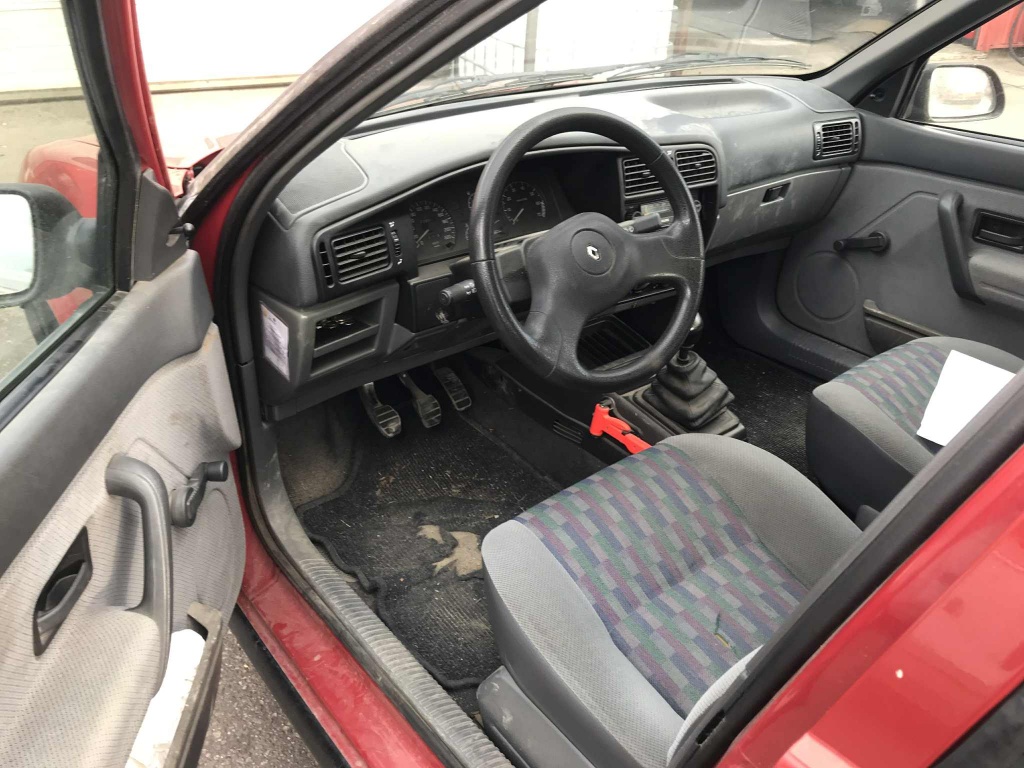 Renault 19