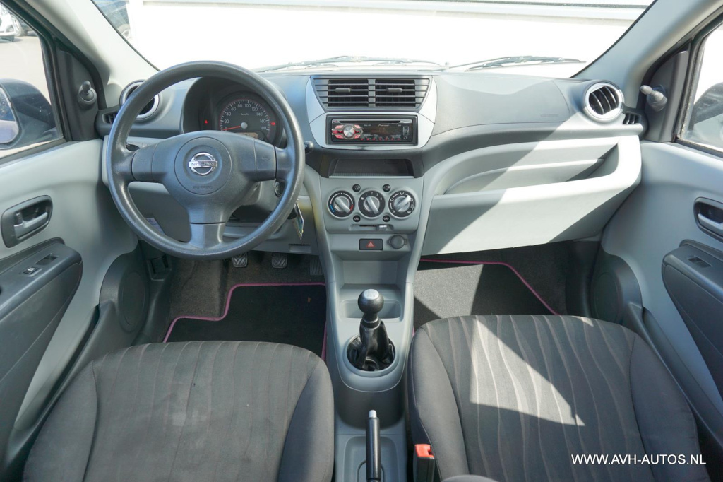Nissan Pixo