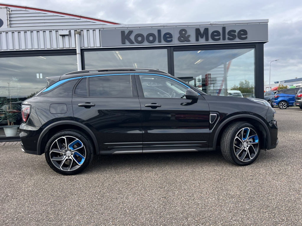 Lynk & Co 01