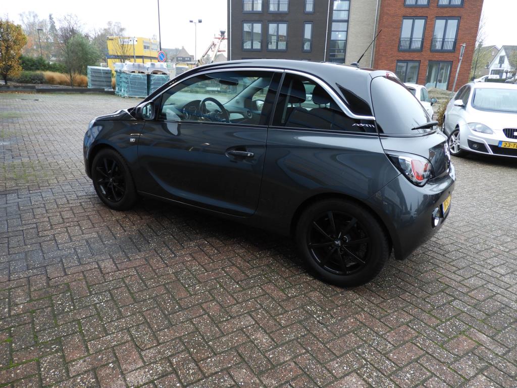 Opel Adam