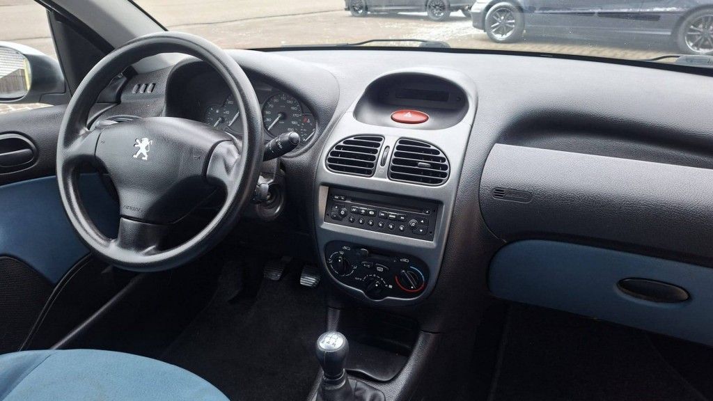 Peugeot 206