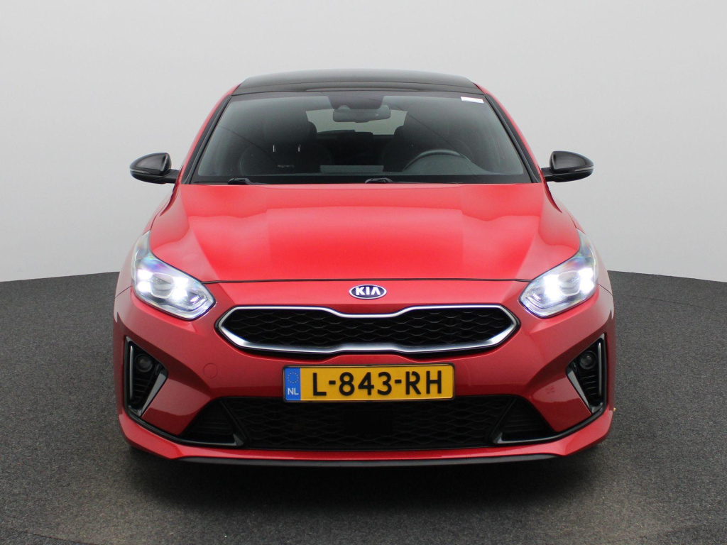 Kia Proceed