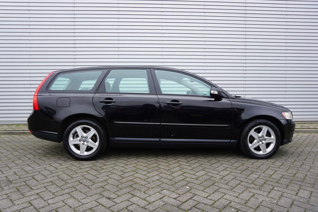 Volvo V50