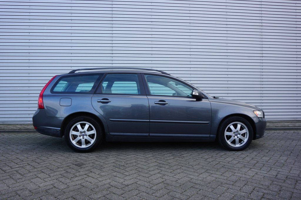 Volvo V50