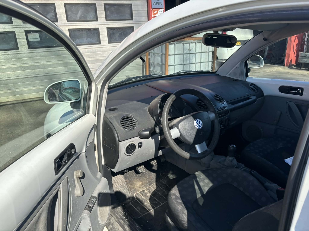 Volkswagen New Beetle