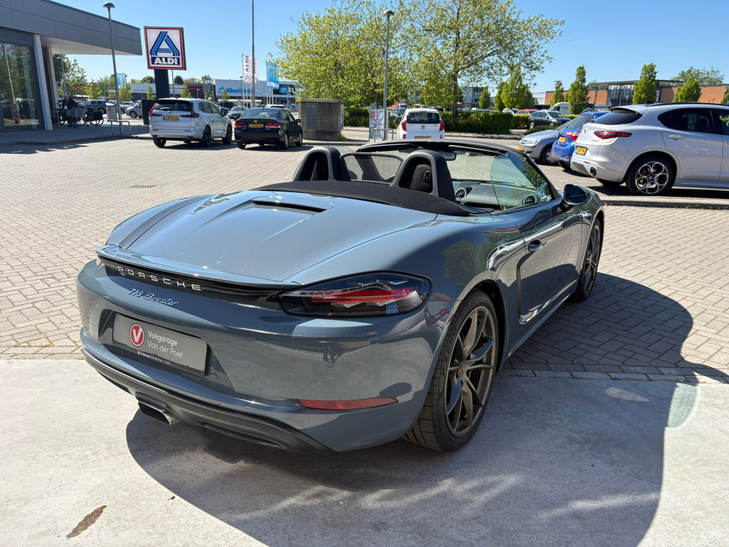 Porsche 718
