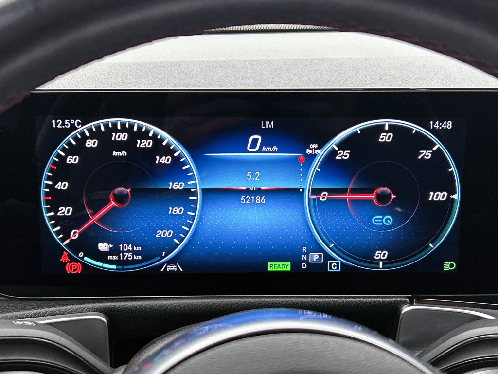 Mercedes-Benz Eqb