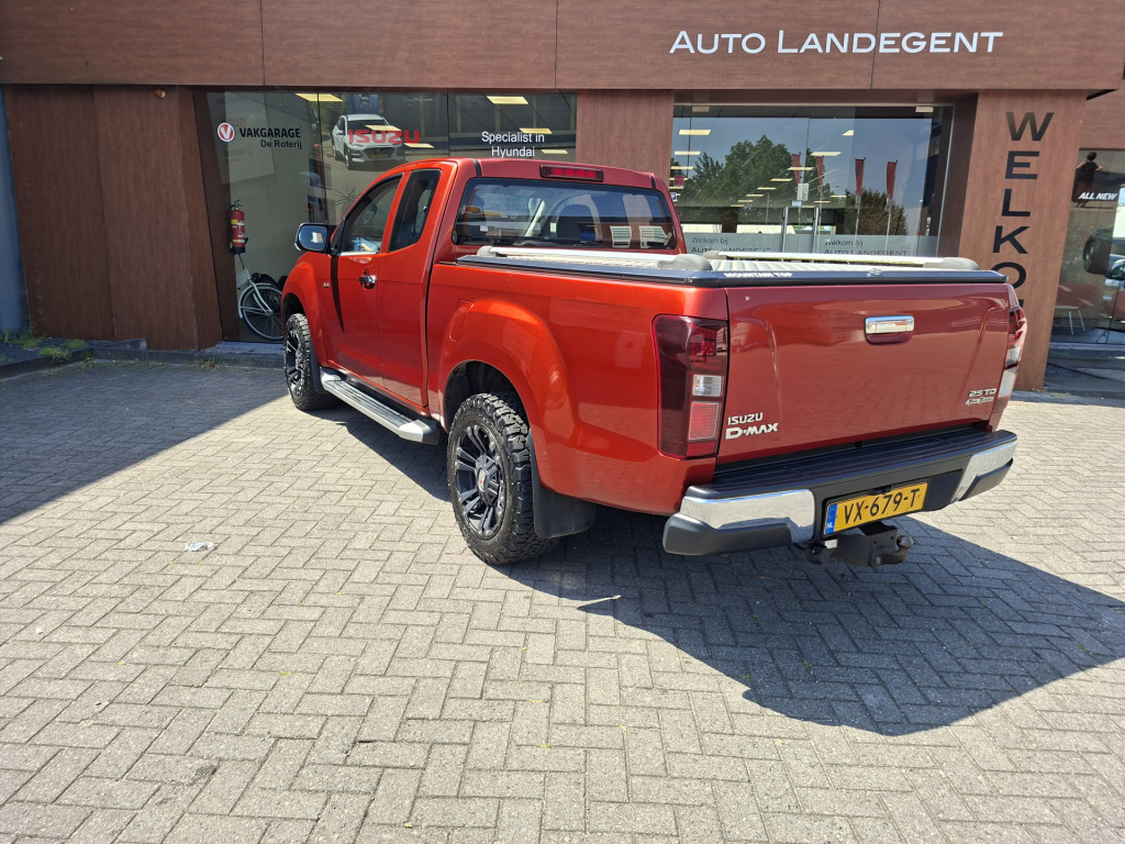Isuzu D-max