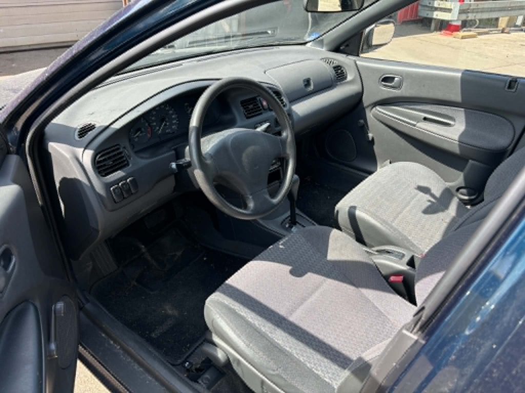 Mazda 323