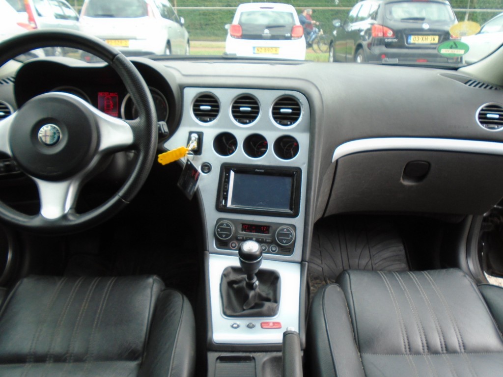 Alfa Romeo 159