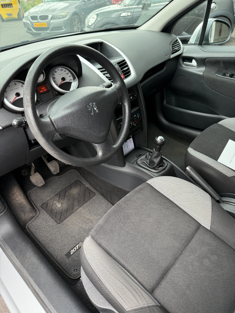 Peugeot 207