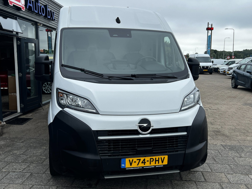 Opel Movano