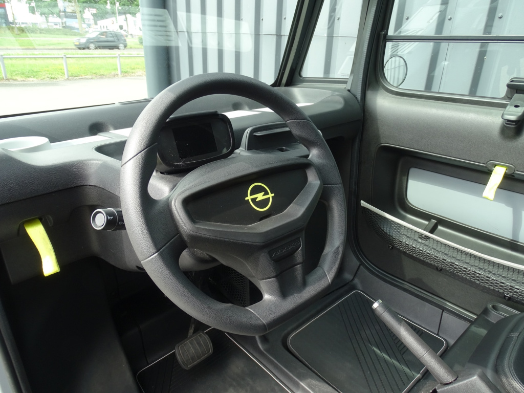 Opel Rocks-e