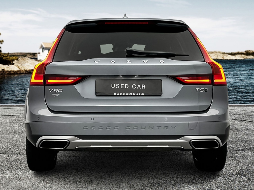 Volvo V90