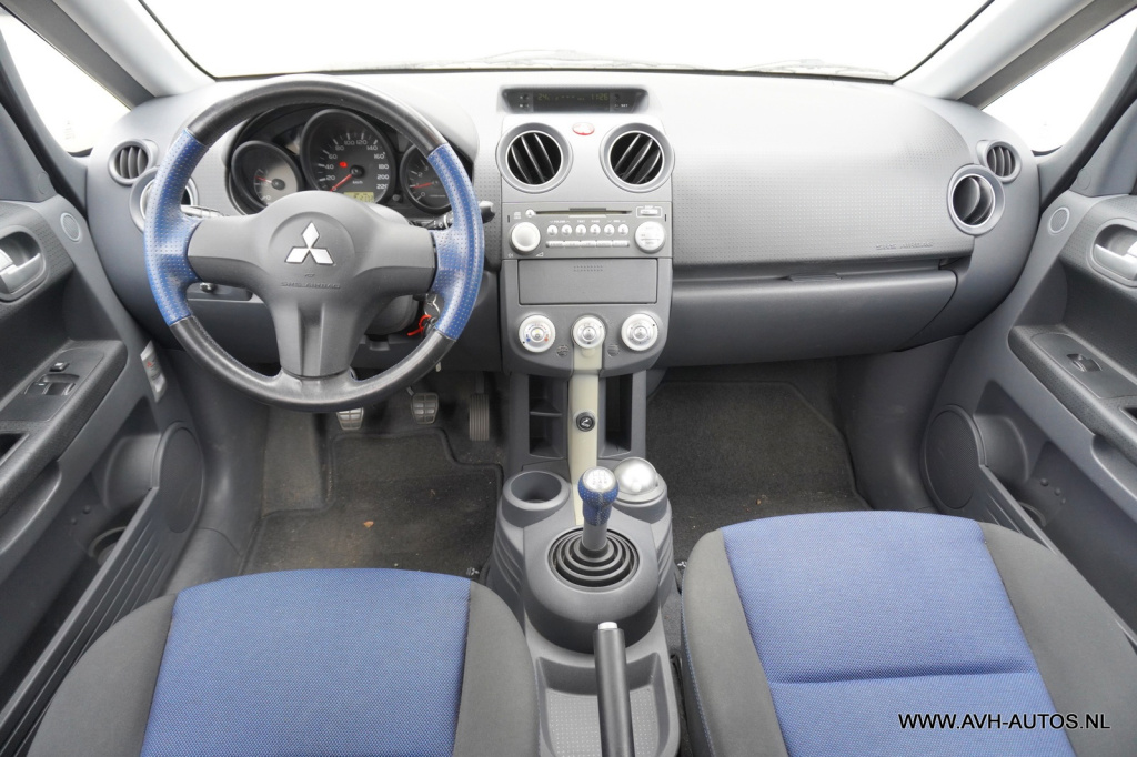 Mitsubishi Colt