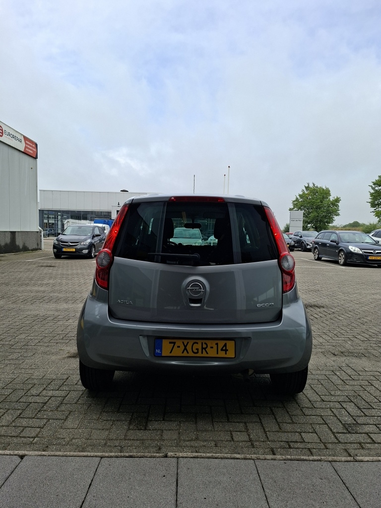 Opel Agila