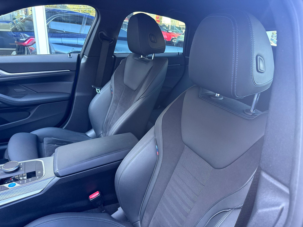 BMW I4