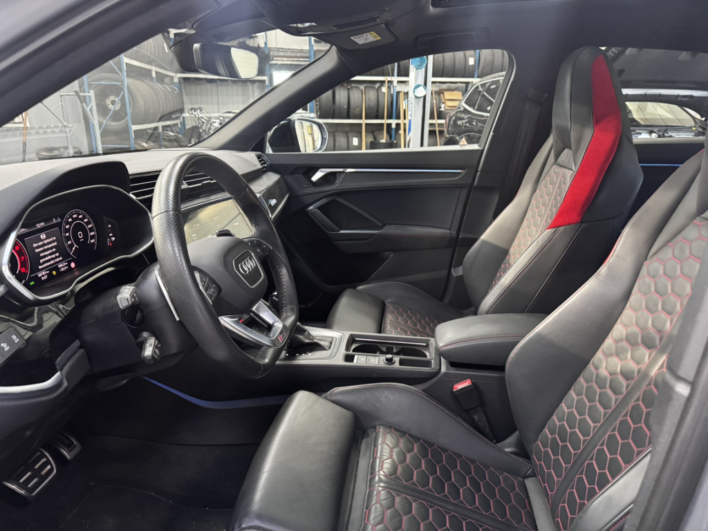 Audi Rsq3