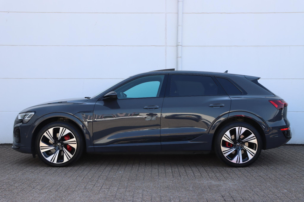 Audi Q8 E-tron