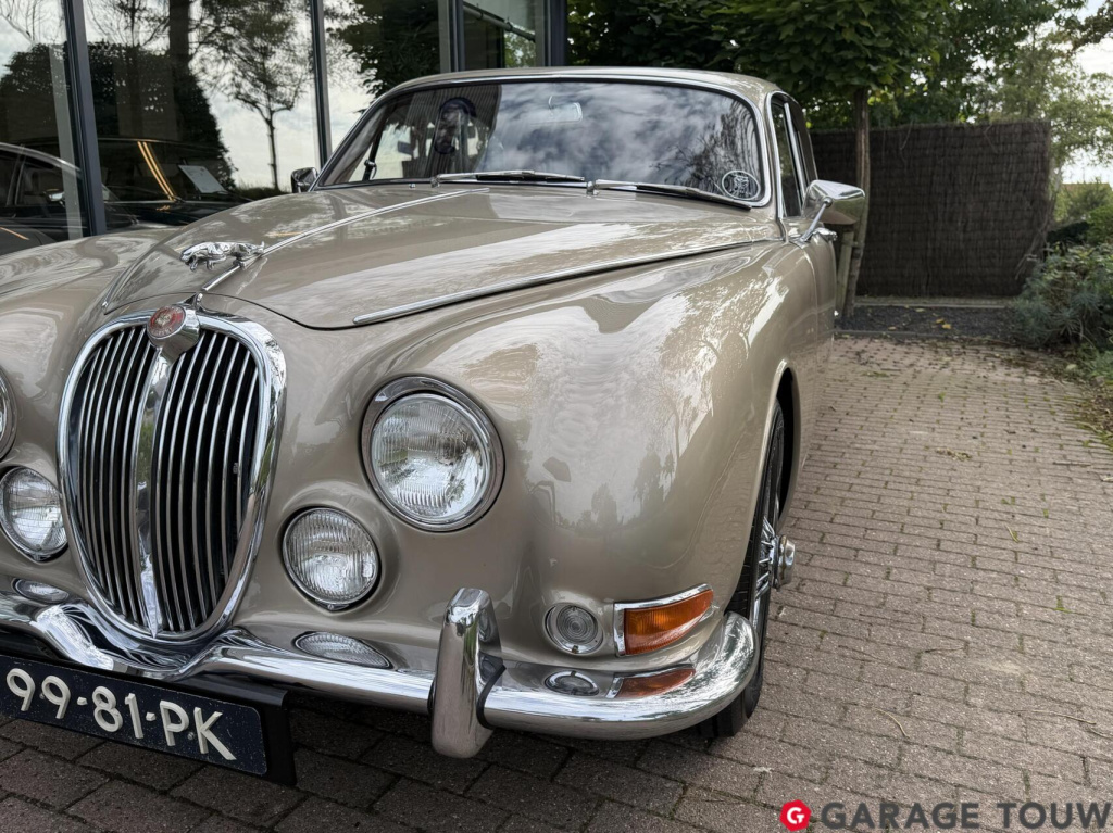 Jaguar S-Type
