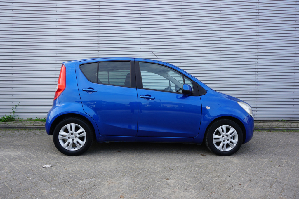 Opel Agila