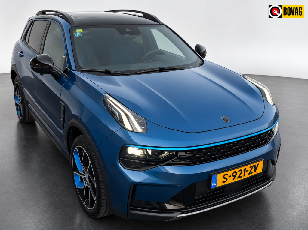 Lynk & Co 01