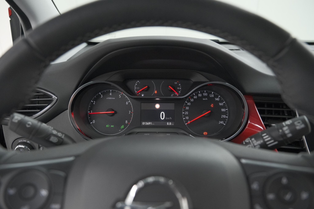 Opel Crossland X