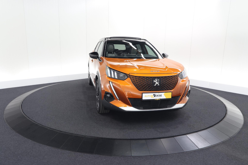Peugeot E-2008