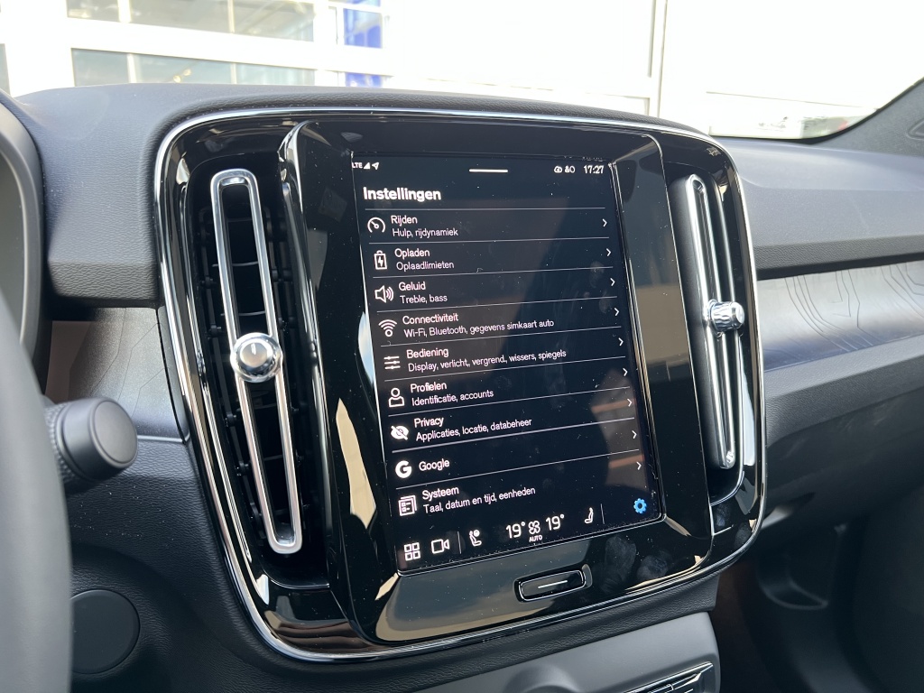 Volvo C40