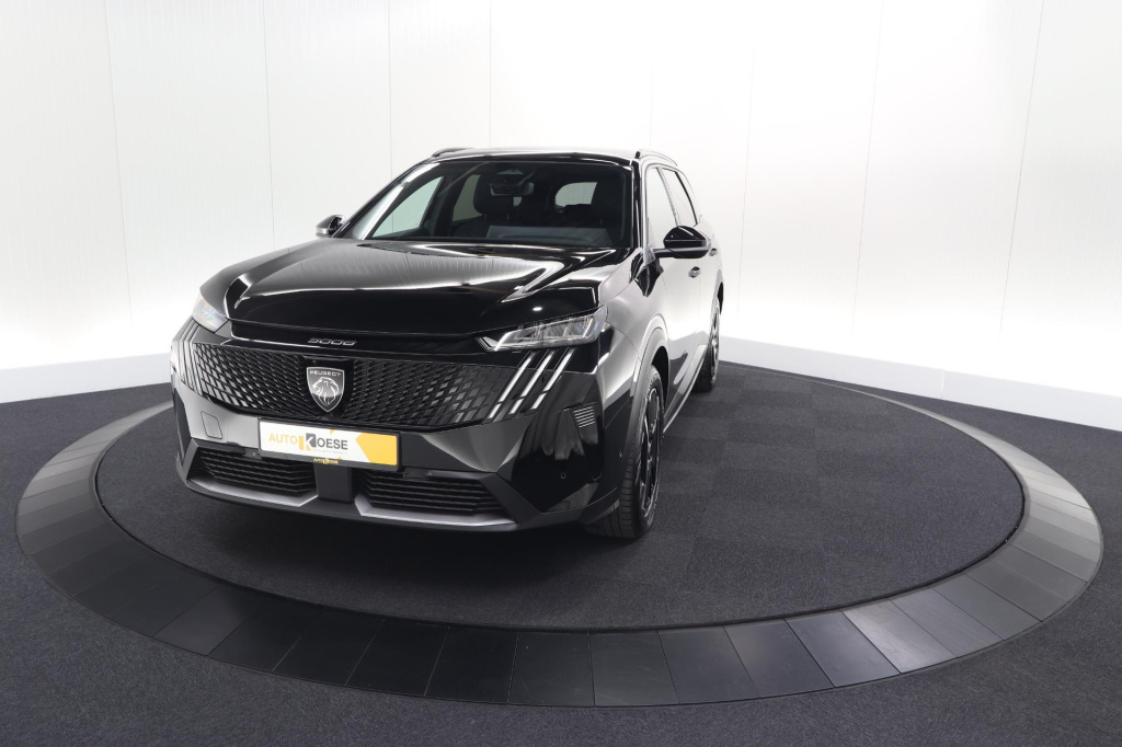Peugeot E-5008