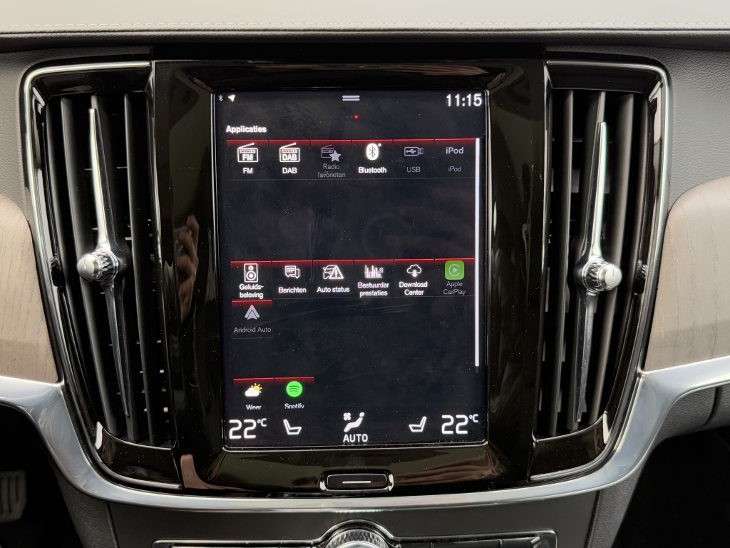 Volvo V90