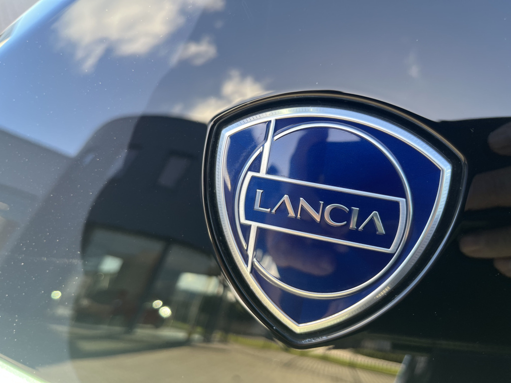 Lancia Y(psilon)