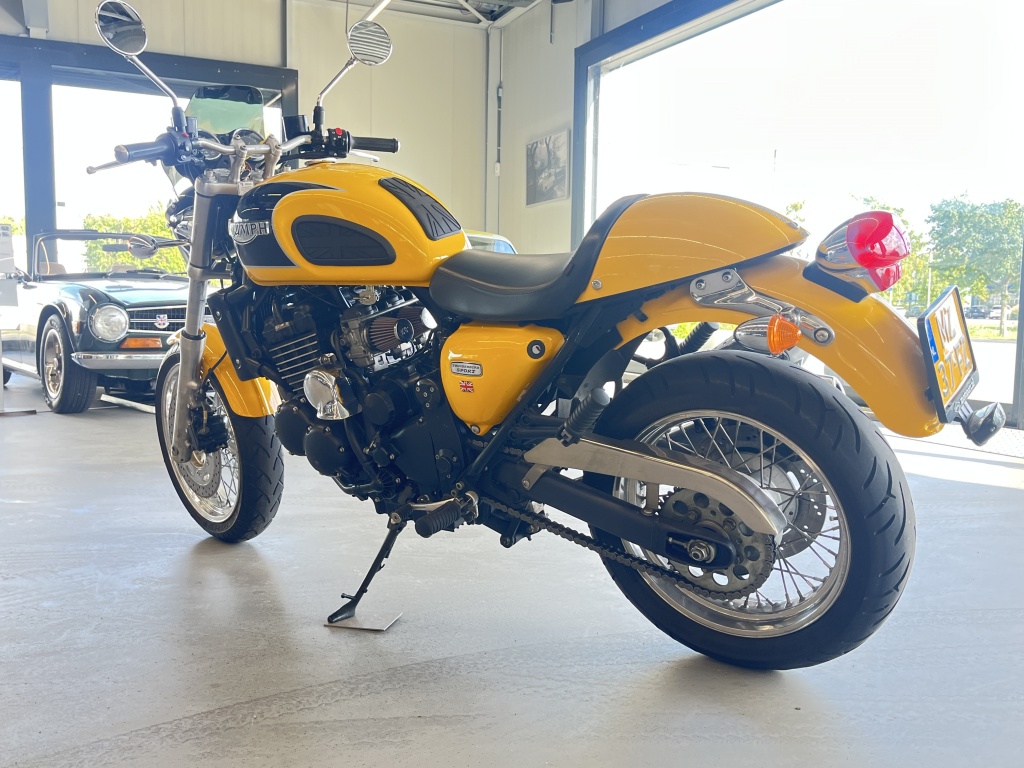 Triumph Thunderbird