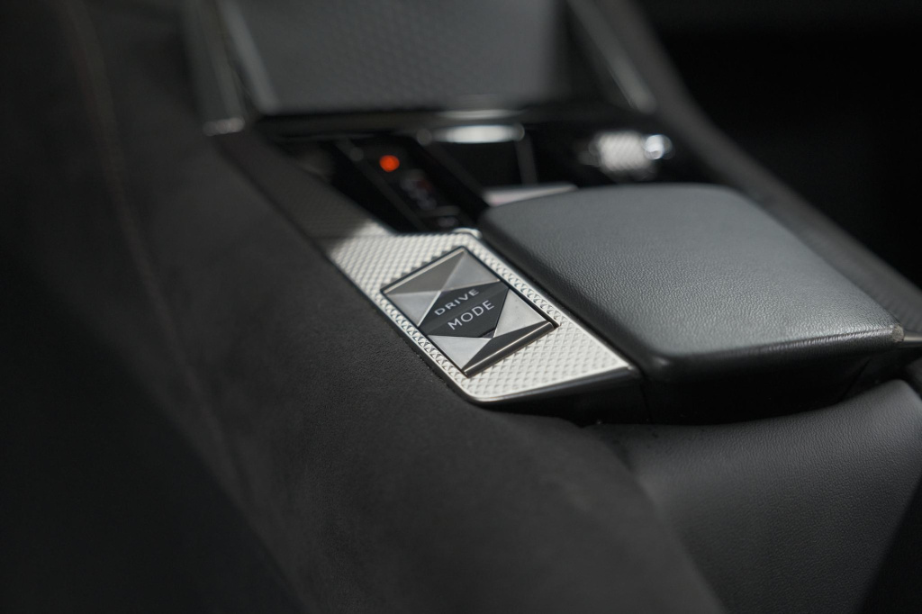 Ds Ds 4