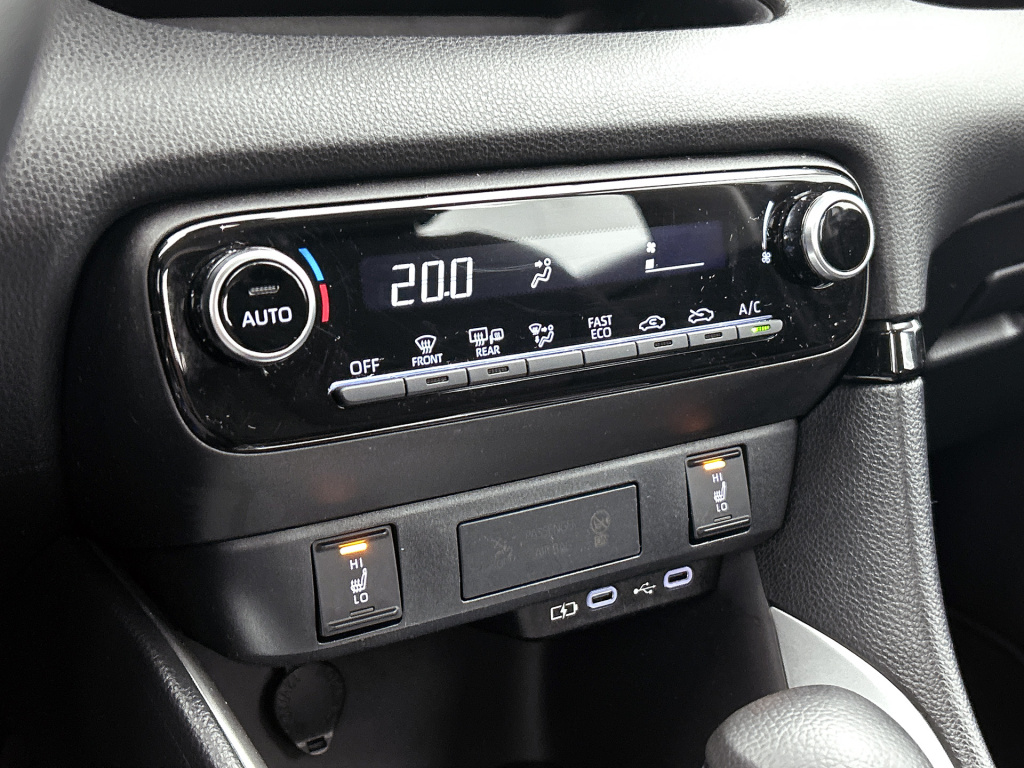 Mazda 2 Hybrid