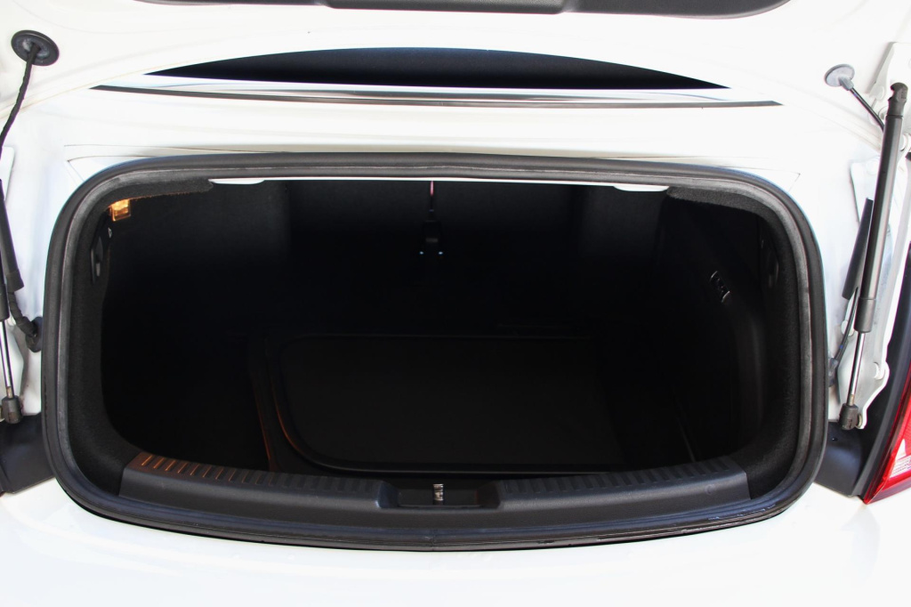 Volkswagen New Beetle