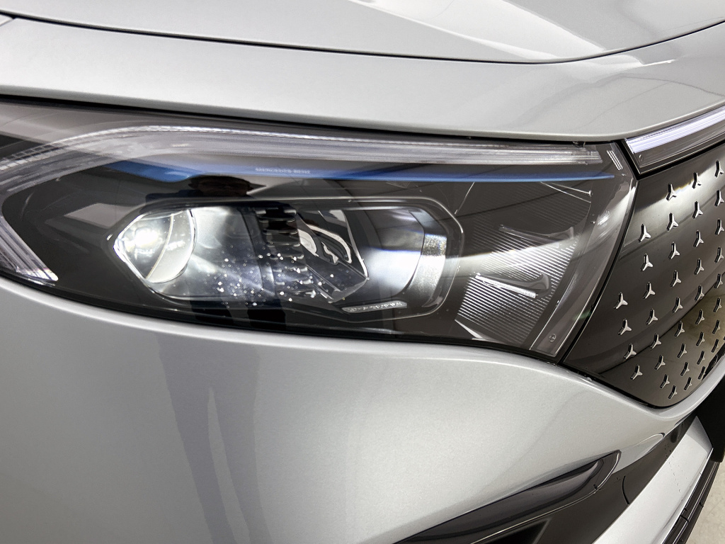 Mercedes-Benz Eqa