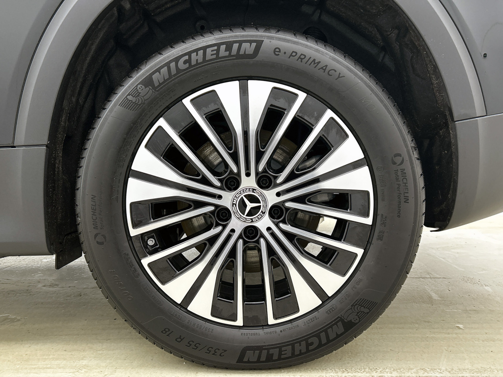 Mercedes-Benz Eqb