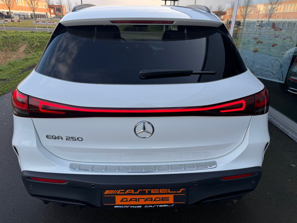 Mercedes-Benz Eqa