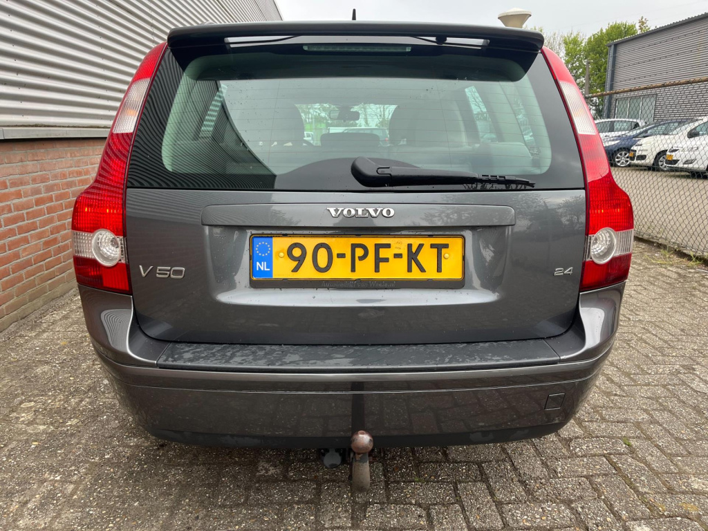 Volvo V50