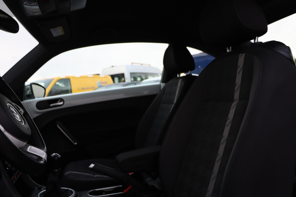 Volkswagen New Beetle